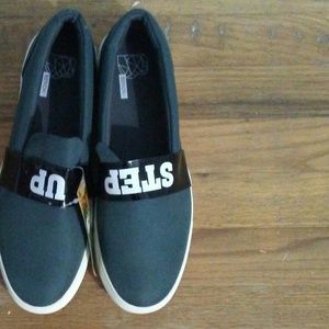 New! Bench Ladies Casual Sneakers "Step Up"